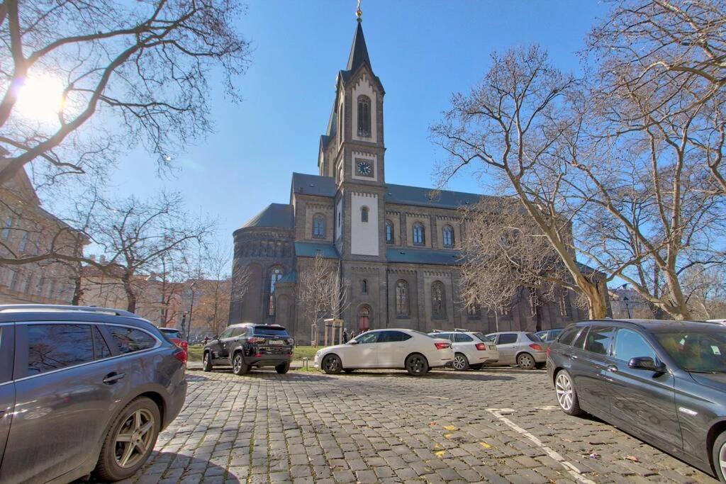 Auriapartments Karlin 2Kk S Terasou A Parkovanim Prag Exteriör bild