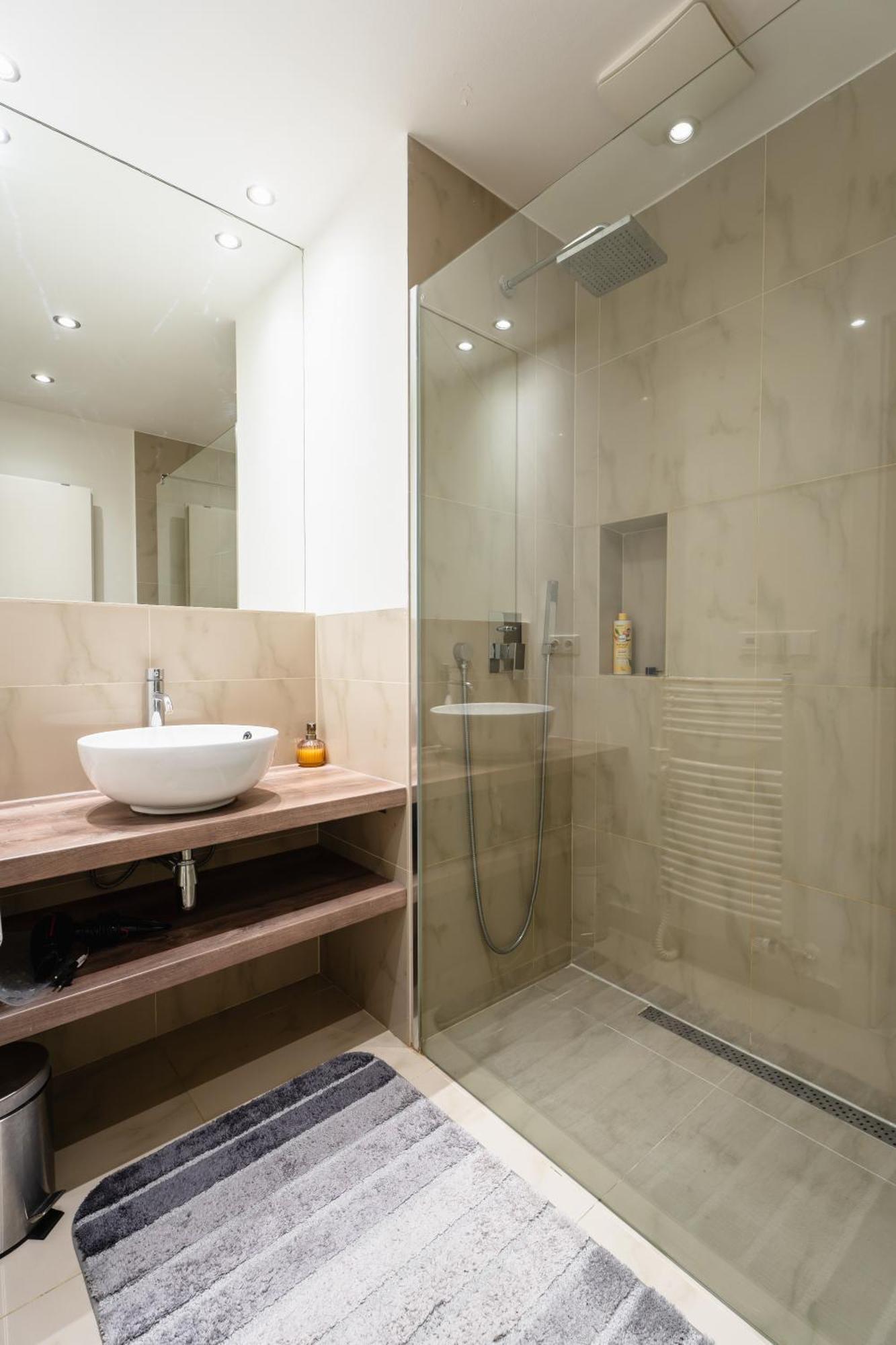 Auriapartments Karlin 2Kk S Terasou A Parkovanim Prag Exteriör bild
